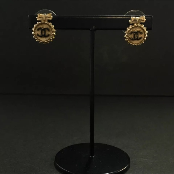 AUTH Chanel CC Vintage Bow Stud Earrings - Picture 1 of 5